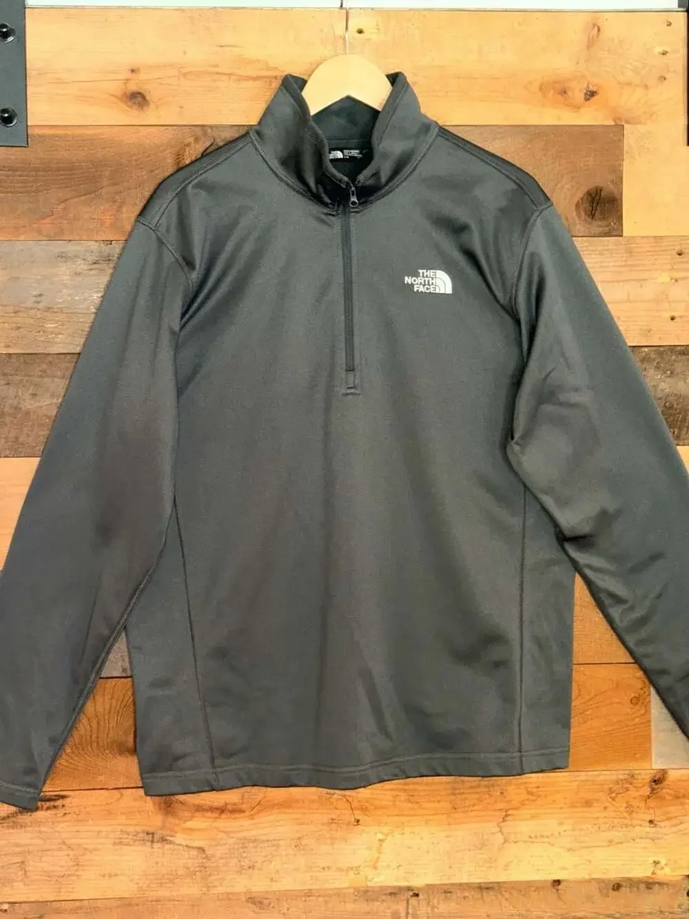 The North Face Men's Charcoal Quarter Zip Fleece Pullover 0683